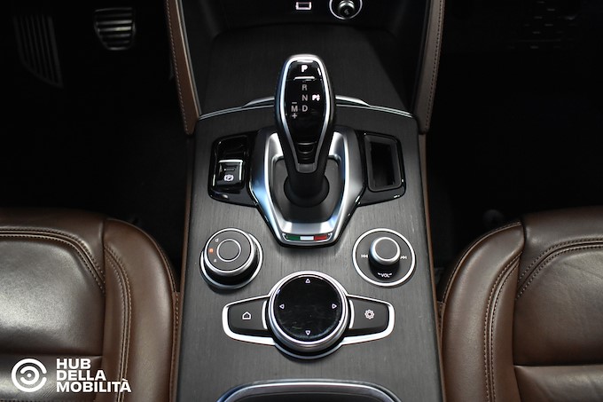 ALFA ROMEO Stelvio 2.2 Turbodiesel 190 CV AT8 Q4 Ti